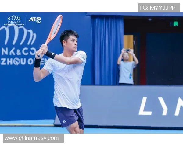 杭州网球队边路渗透战术解析与深度剖析网球比赛中的关键策略 杭州网球队边路渗透战术解析与深度剖析网球比赛中的关键策略