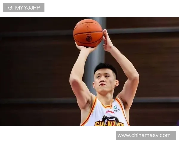 周鹏:从篮球场上的传奇到生活中的榜样,展现拼搏精神与团队合作的力量 周鹏:从篮球场上的传奇到生活中的榜样,展现拼搏精神与团队合作的力量