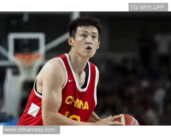 周鹏的篮球传奇之路：从青涩少年到国家队核心的奋斗与荣耀