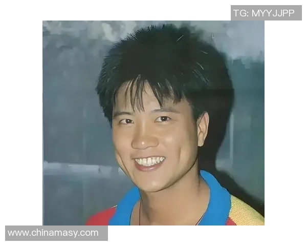 王泉泽的篮球之路从青涩少年到职业赛场的辉煌蜕变与奋斗历程