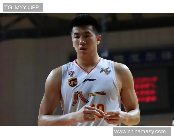 邹雨宸的篮球之路：从青涩少年到职业球员的成长历程与心路历程